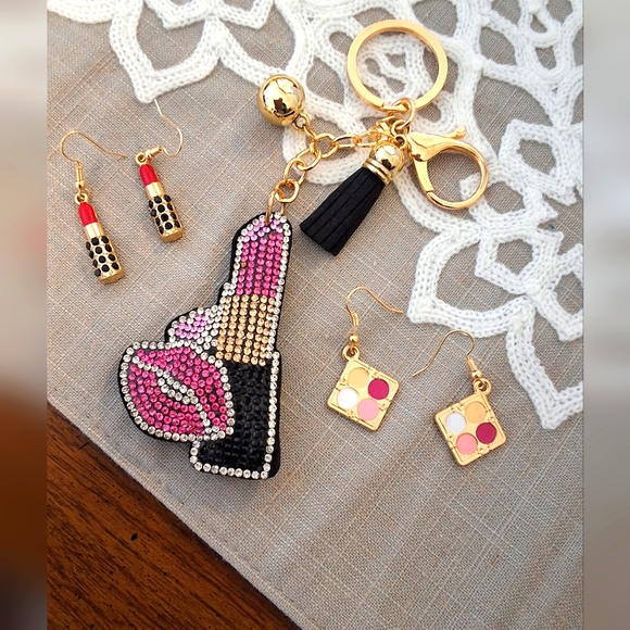 💥SALE💥NEW Rhinestone Keychain Plus NEW Earrings (All 3 in Set) - Picture 1 of 3